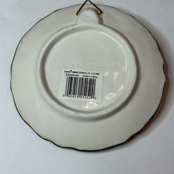 Ganz Song Bird 3D Wall Hanging Snow Covered Pine Tree - Picture 3 of 5